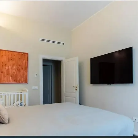 Apartment - 100m Di Fontana Di Trevi Rome